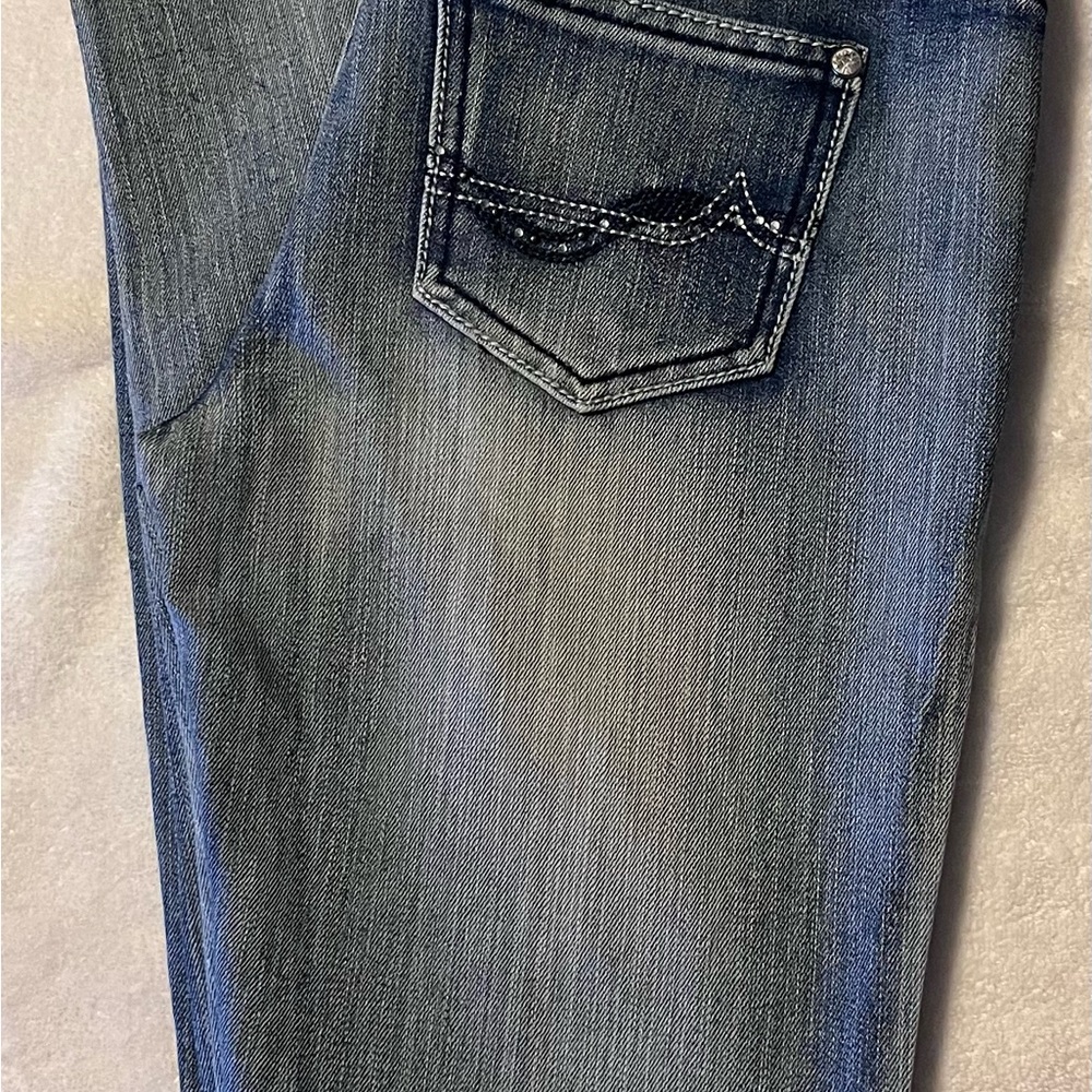 Women’s Rue 21 jeans. Size 3/4 R - Picture 2 of 9